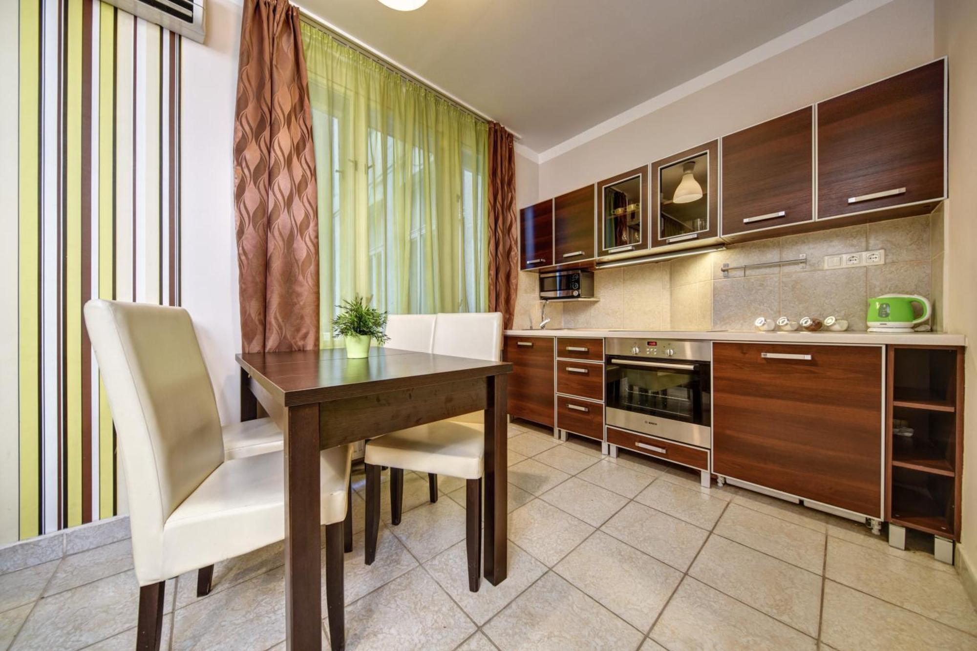 Central Walk Fashionstreet Apartmnts Budapest Bagian luar foto