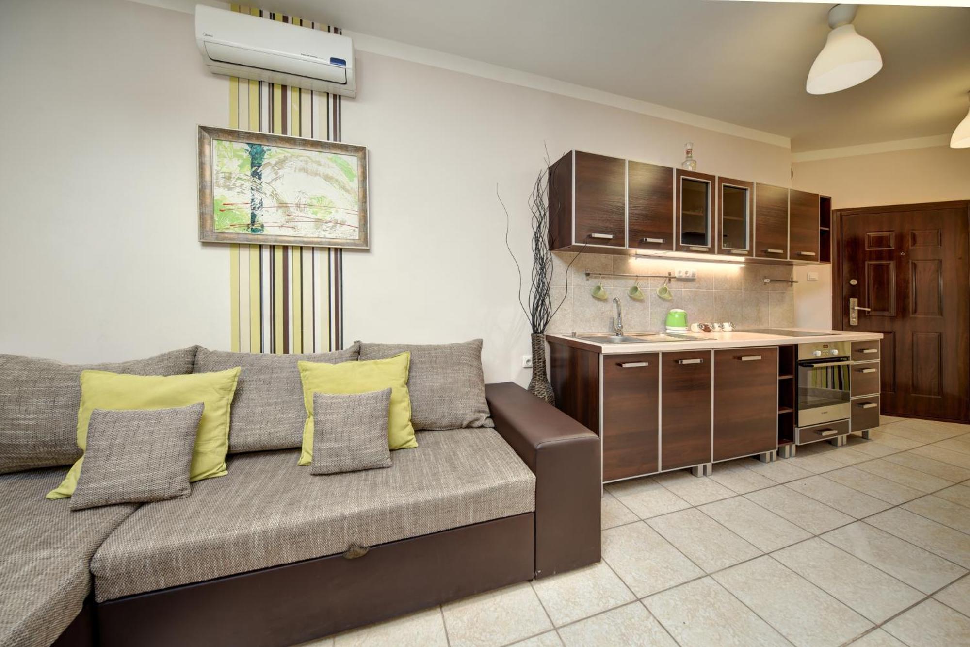 Central Walk Fashionstreet Apartmnts Budapest Bagian luar foto