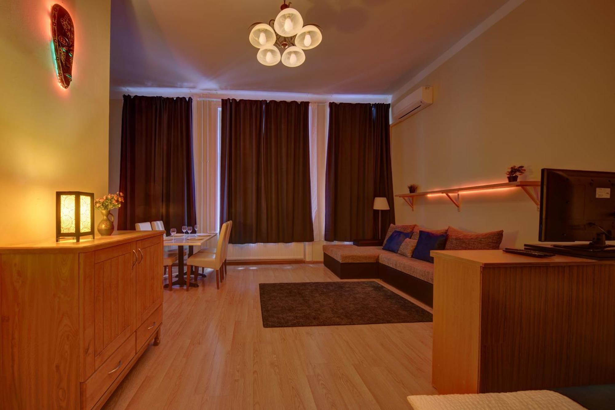 Central Walk Fashionstreet Apartmnts Budapest Bagian luar foto