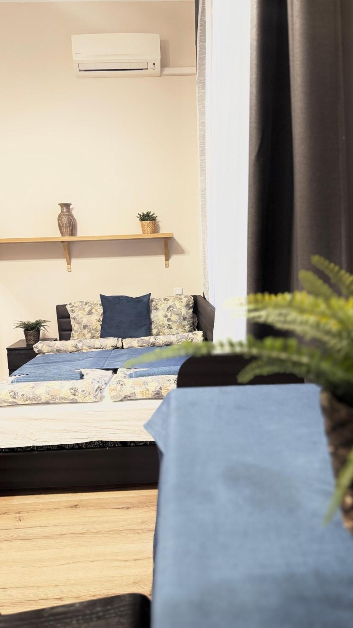 Central Walk Fashionstreet Apartmnts Budapest Bagian luar foto